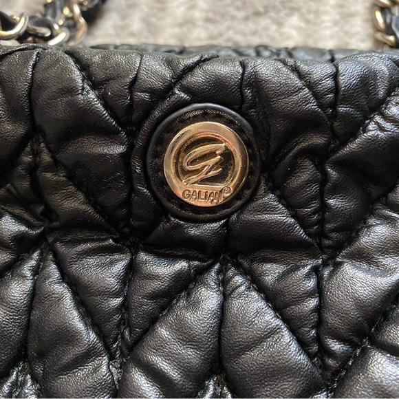 Galian Quilted Shoulder Bag - Picture 4 of 11